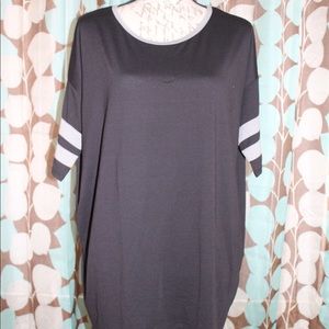 LuLaRoe Irma tunic